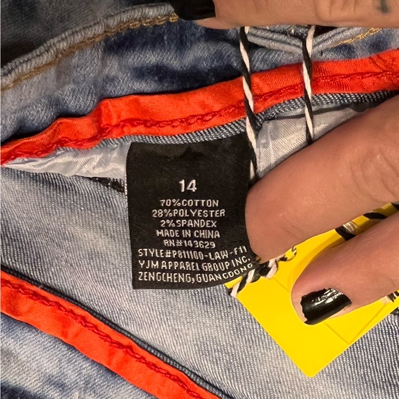 Style, Style, Style 🙃 - Picture 4 of 4